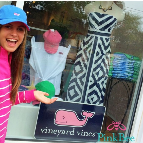 Vineyard Vines Diamond print Maxi dress. - Picture 4 of 14